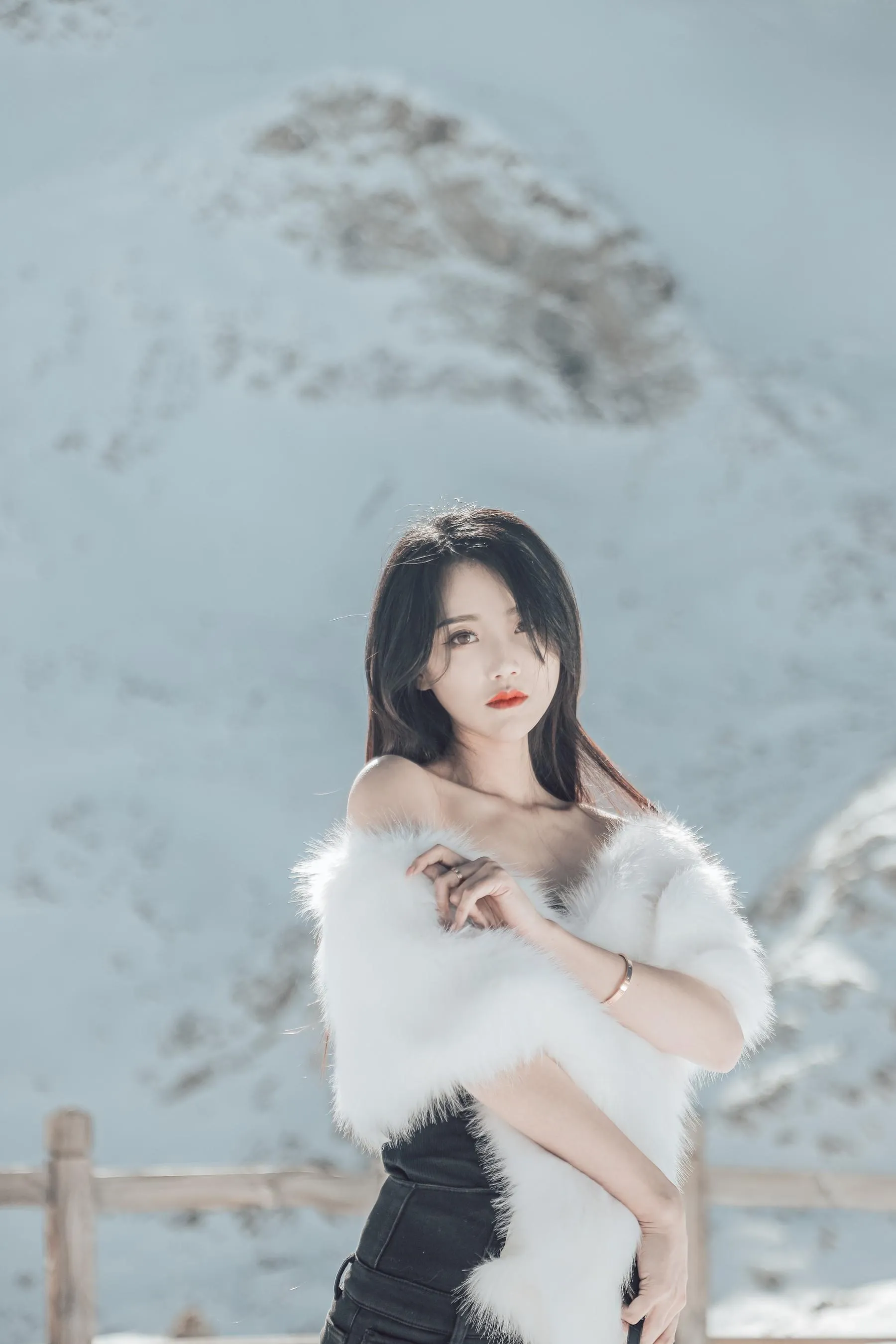 [艺图语] 2022.06.21 冰雪之巅 婷婷 [34P]插图7